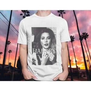 Halsey Alternative Pop Icon Moody Aesthetic Music Fan T-Shirt